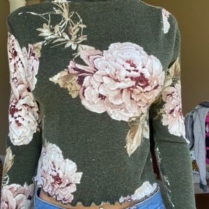 Turtleneck crop top